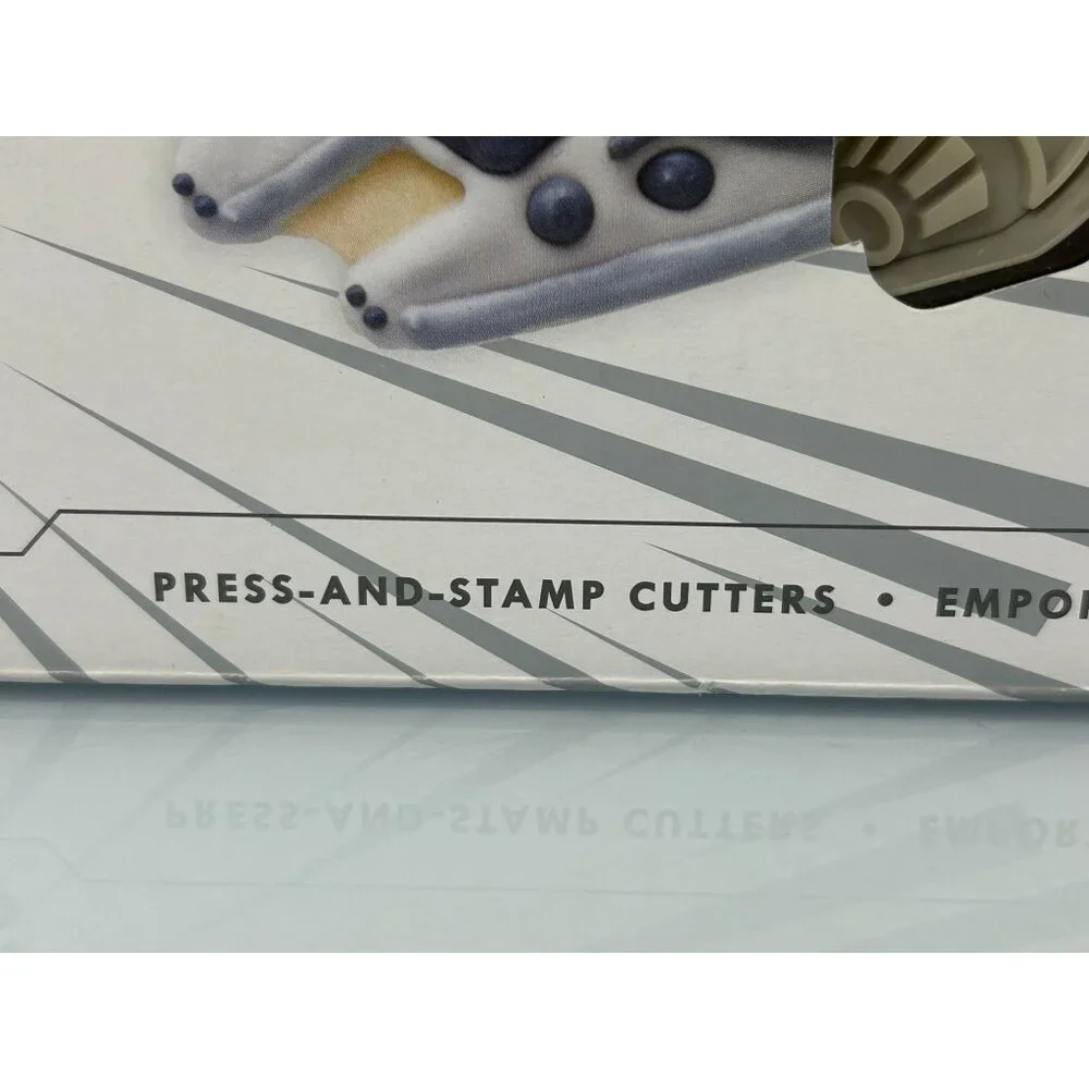 Williams-Sonoma Star Wars Cookie Press Stamp Cutters Death Star Millenium Falcon